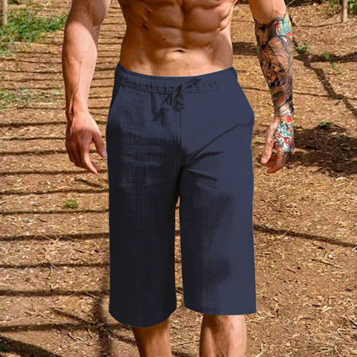 Comfortable active shorts for men with elastic waistband and side pockets Lune London
