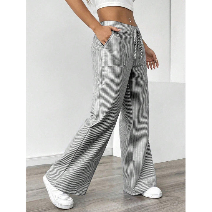 Wide striped pants for women with a high waist and practical pockets Lune London