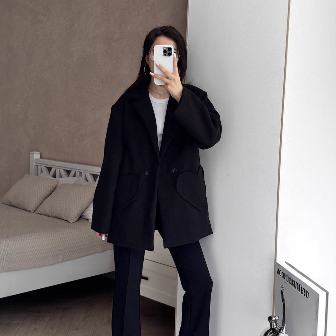 Fashion oversized coat for women with large pockets and chic lapels