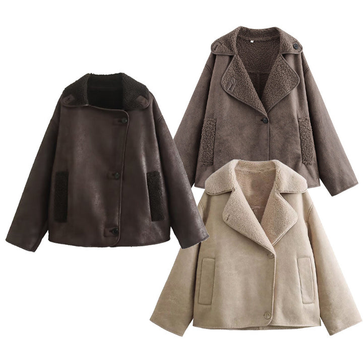 Faux fur jacket for women with an elegant collar and practical pockets Lune London