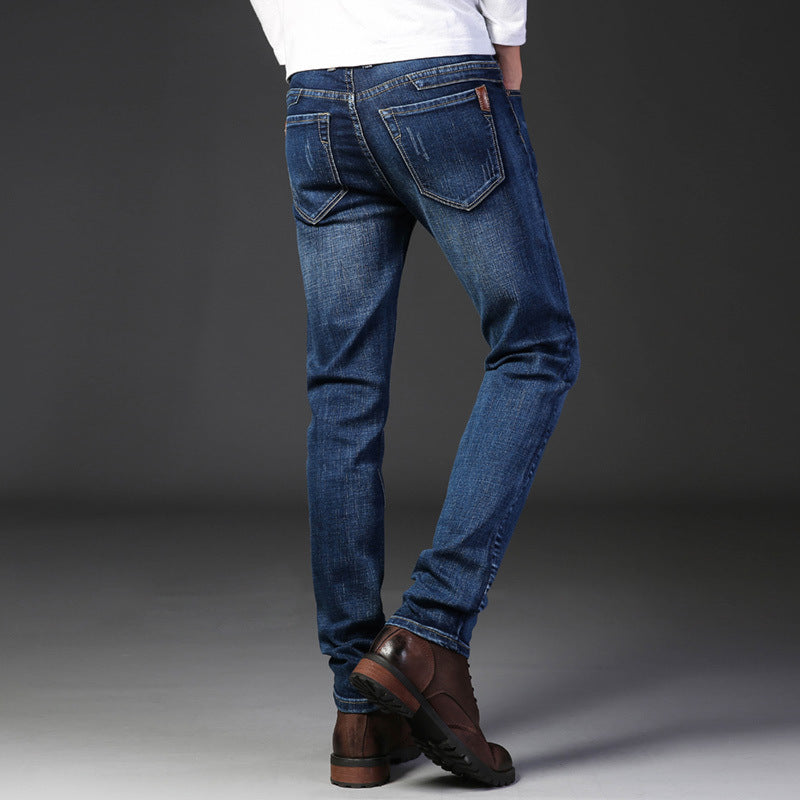 Men's slim fit jeans with a pleasant stretch content and modern details Lune London