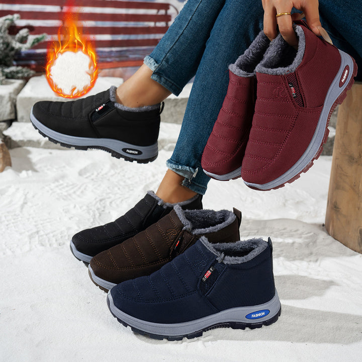 Ladies Comfortable Warm Lined Boot with Modern Chic Design and Style