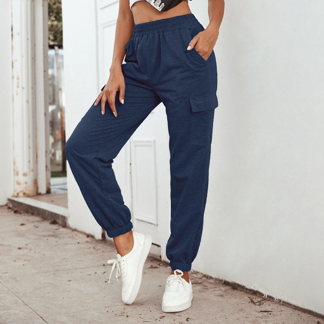 Pantalons cargo pour femmes au style décontracté avec une taille élastique et des poches latérales pratiques Chic & Stil