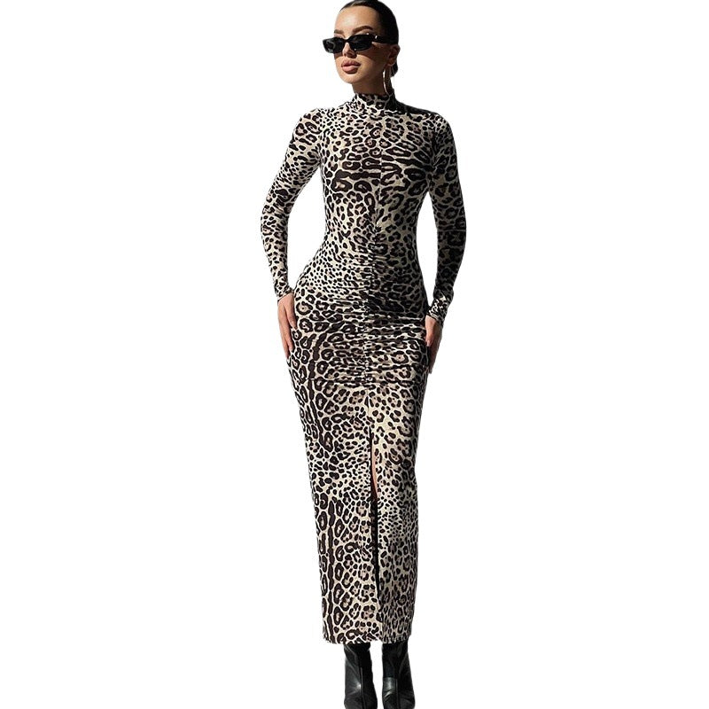 Fitted dress for women with high collar and slit Lune London