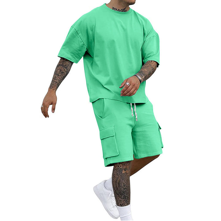 Men's leisure set with oversized t-shirt and cargo shorts Lune London