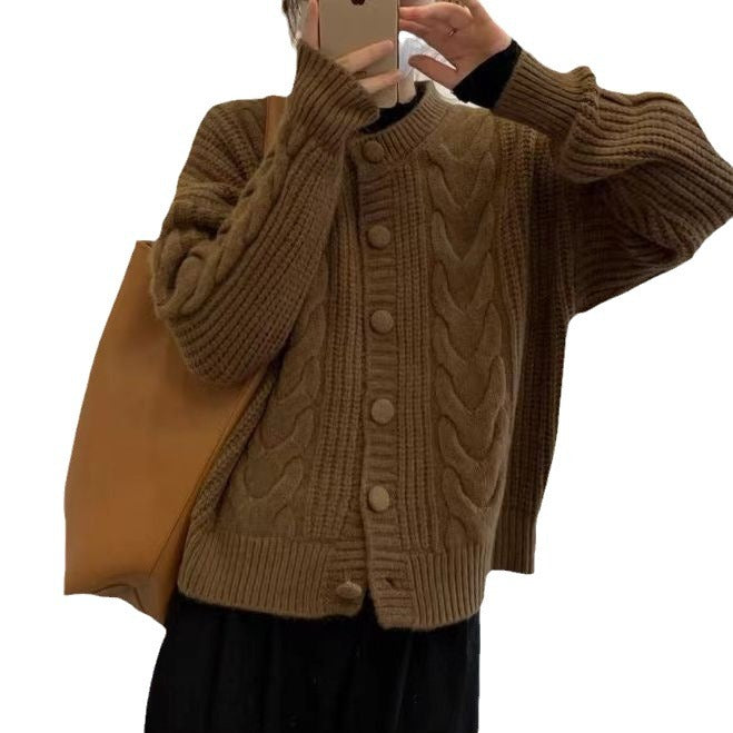 Ladies cardigan with nostalgic cable pattern Lune London
