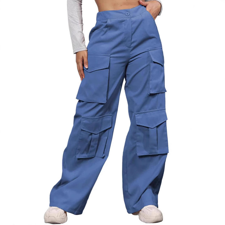 Women's cargo pants with practical pockets and wide leg Lune London