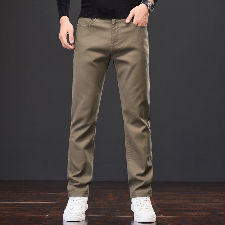 Men's chino pants with a modern fit and practical pockets Lune London