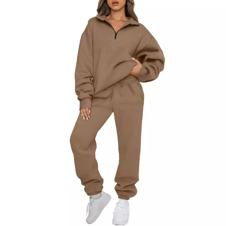 Women's comfortable sweatpants set with modern stand-up collar and kangaroo pocket Lune London