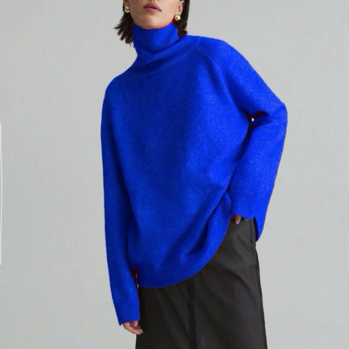 Women's oversized turtleneck sweater with fine texture Chic and Style