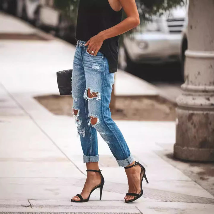 Women Destroyed Boyfriend Jeans in casual style with high tear details Lune London
