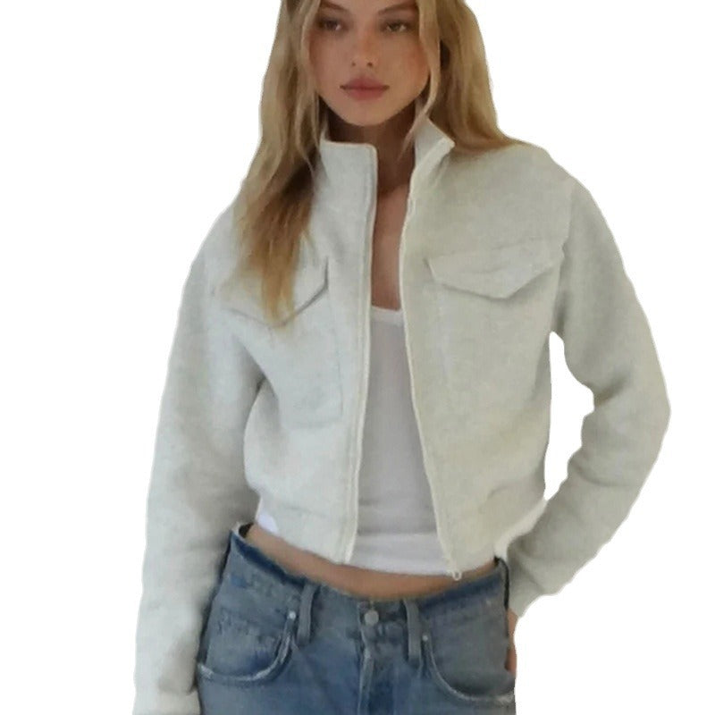 Casual short jacket for women with applied pockets Lune London