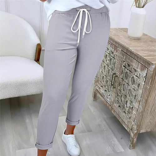 Comfortable leisure pants for women with elastic waist Lune London