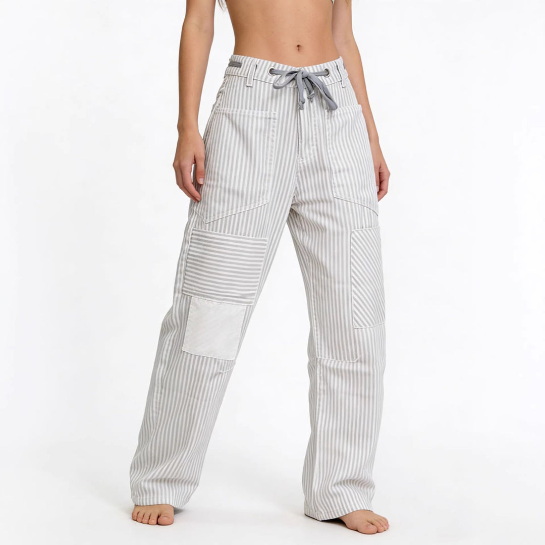Women's wide cargo pants with practical pockets and unique design Lune London