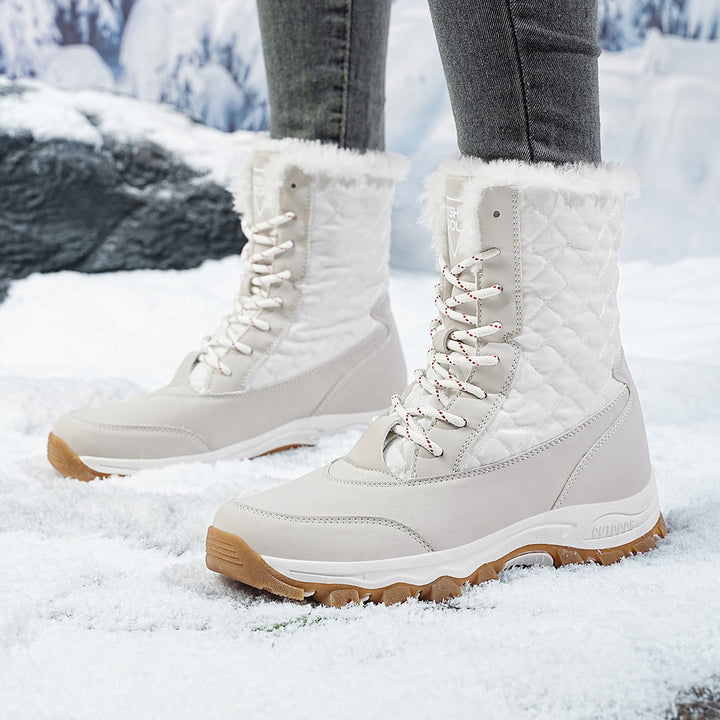 Winter boots for women with insulated lining and non-slip sole Lune London