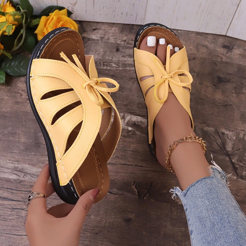 Open-toe sandals for women with trendy lace detail Lune London