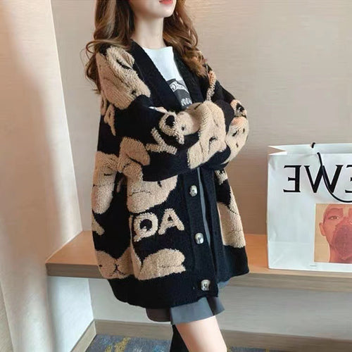 Oversized women's knit jacket with animal design and button closure Lune London