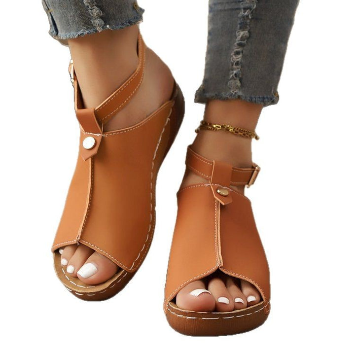 High-quality mid-height sandals for women with adjustable strap and ergonomic insole Lune London