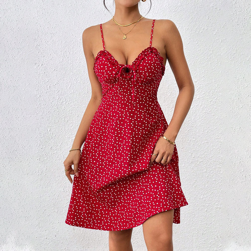 Robe mini pour dames avec une coupe aérée et un détail de volants ludique Chic & Stil