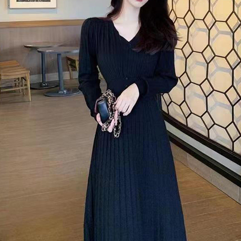 Lune London Plisse Maxi Dress with V Neck and Elegant Waist Accentuations