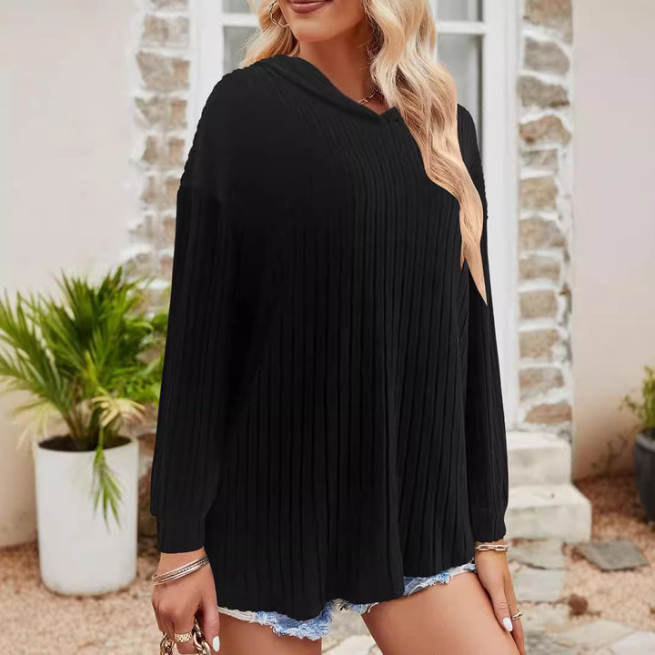 Chunky knit pullover for women with V-neck and relaxed sleeves Lune London