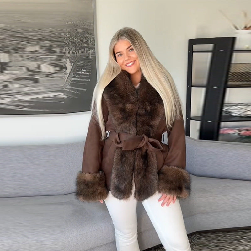 Manteau en fausse fourrure luxueux pour femmes avec ceinture à la taille Chic & Stil