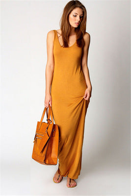 Women Elegant and Fitted Maxi Dress with a Deep Round Neck Lune London