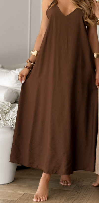 Casual maxi dress for women with deep V-neck and soft material Chic und Stil