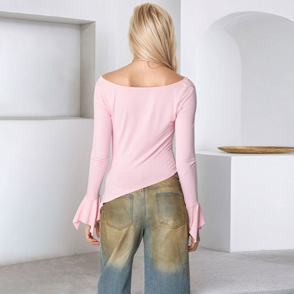 Top pour femmes à manches longues avec des détails en volants et un décolleté en V profond Chic & Stil