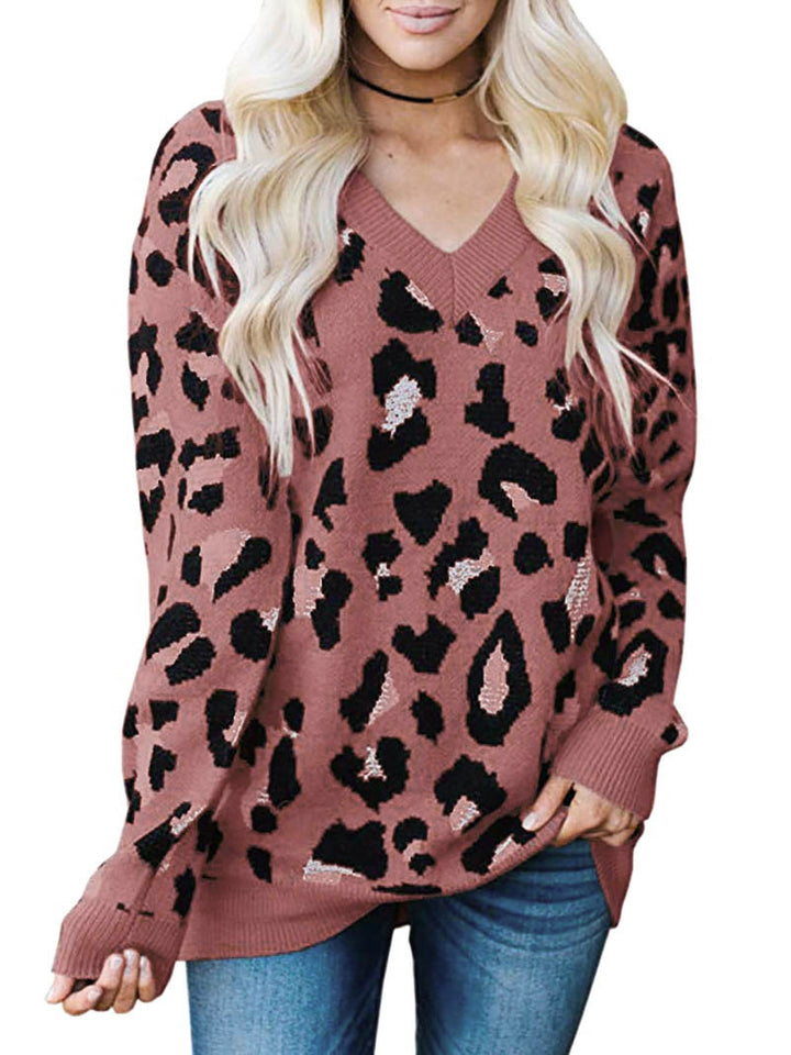 Knitted sweater for women with a modern leopard pattern Lune London