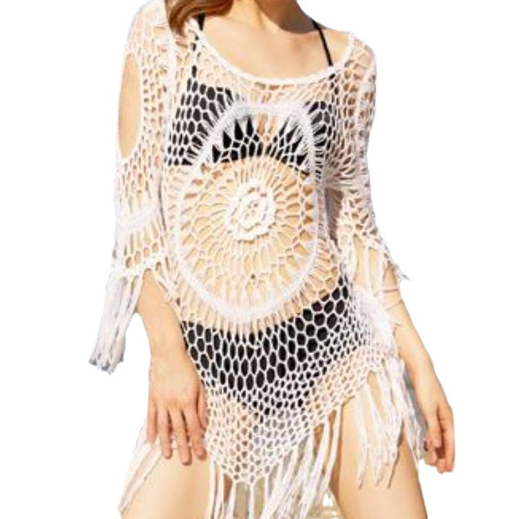 Ladies oversized crochet with open stitches and fringes Lune London