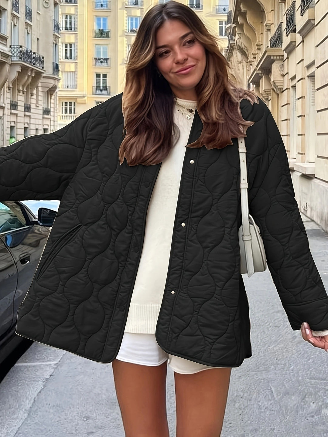 Lady down jacket with large pockets and round collar Lune London