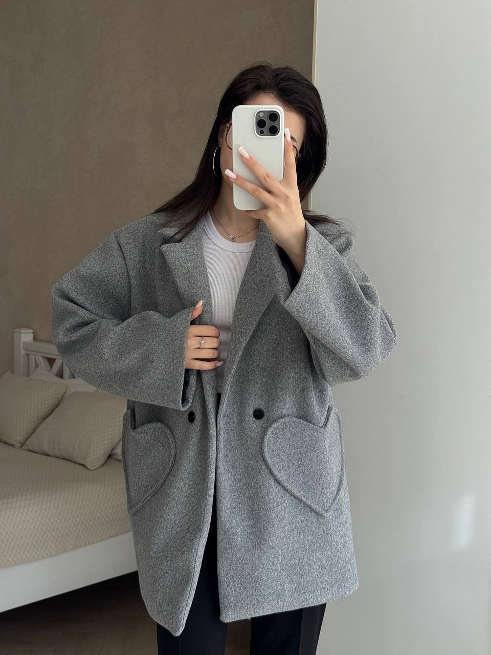 Fashion oversized coat for women with large pockets and chic lapels