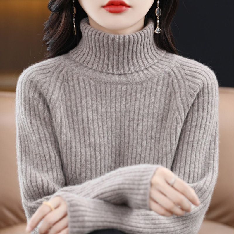 Sweater turtleneck cozy pour femme avec texture côtelée Chic & Stil