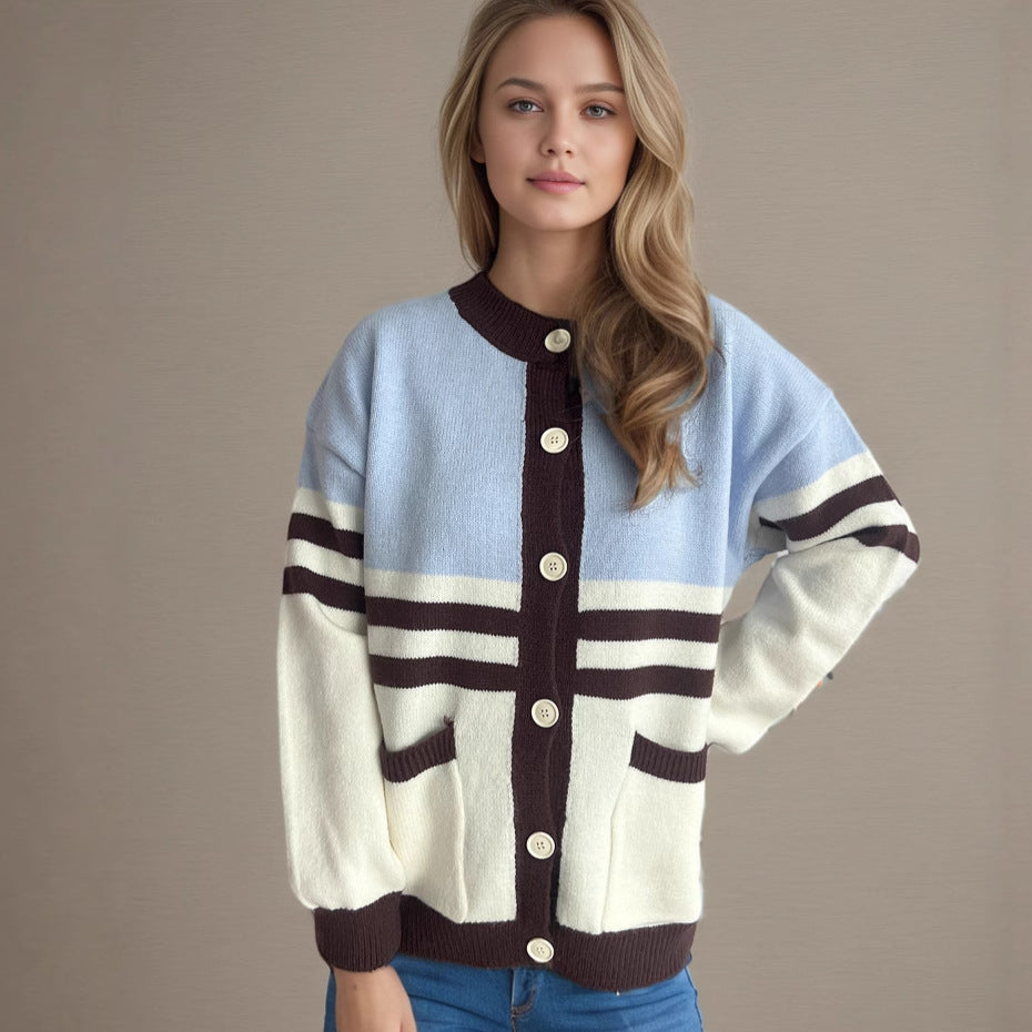 Gilet pour femmes avec des rayures décoratives et de grands détails de boutons Chic & Stil