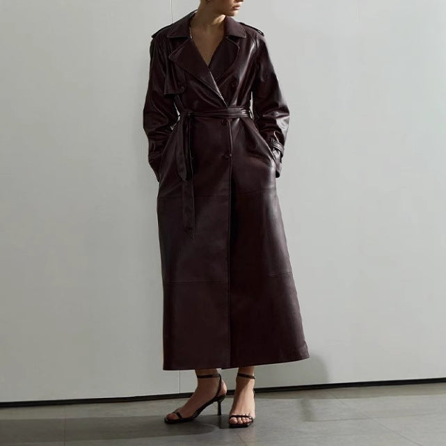 Elegant trench coat in faux leather for women with adjustable belt and practical pockets Lune London