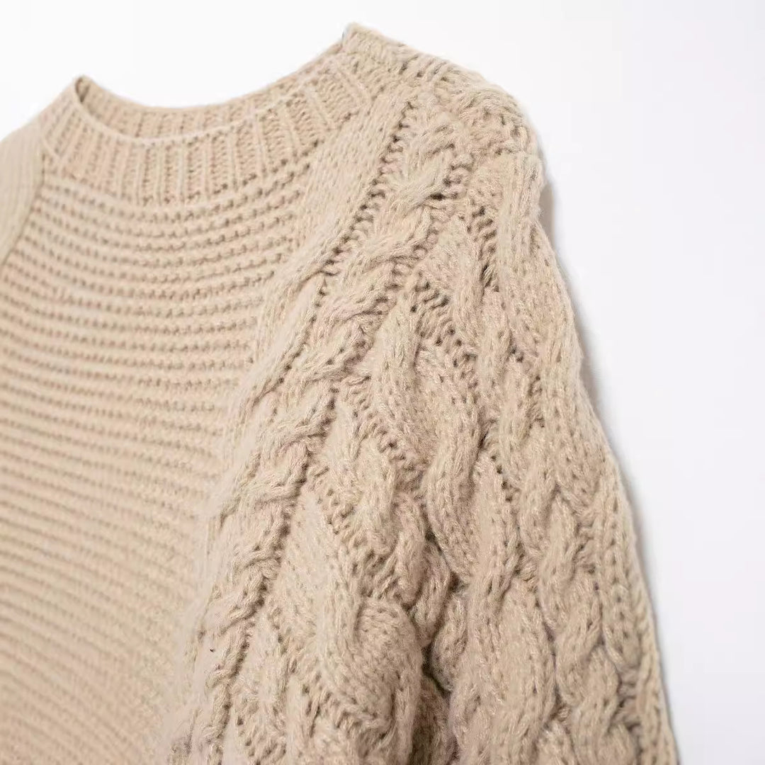 Knitted sweater for women with a relaxed oversized fit and an elaborate textured pattern Lune London