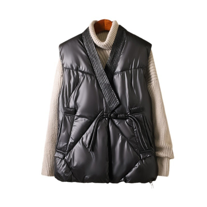 Stylish women's quilted vest with a trendy cut and practical drawstring waist Lune London