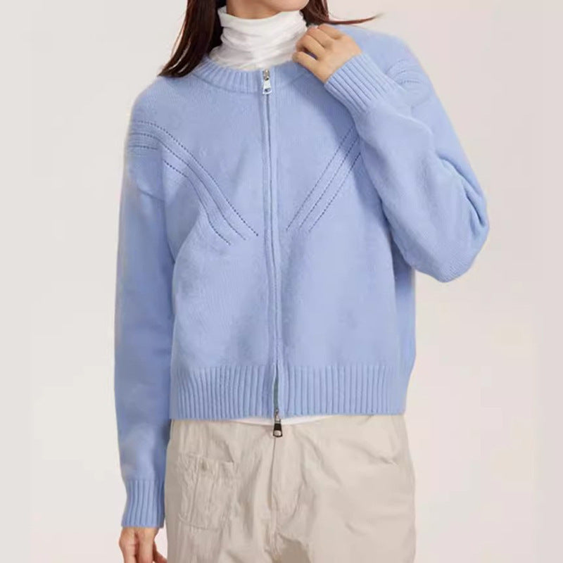 Ladies cozy knit cardigan with modern zipper closure and nice structured design Lune London