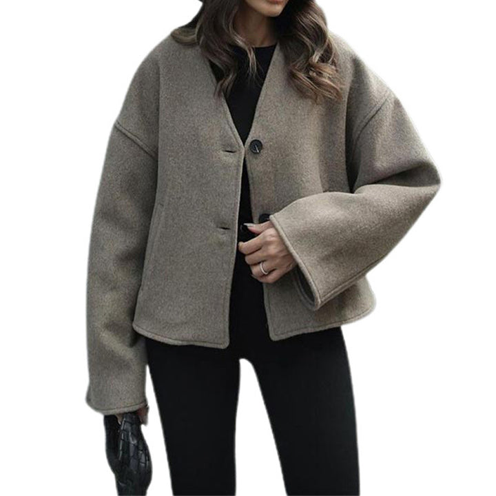 Oversized wool jacket for women with practical pockets Lune London