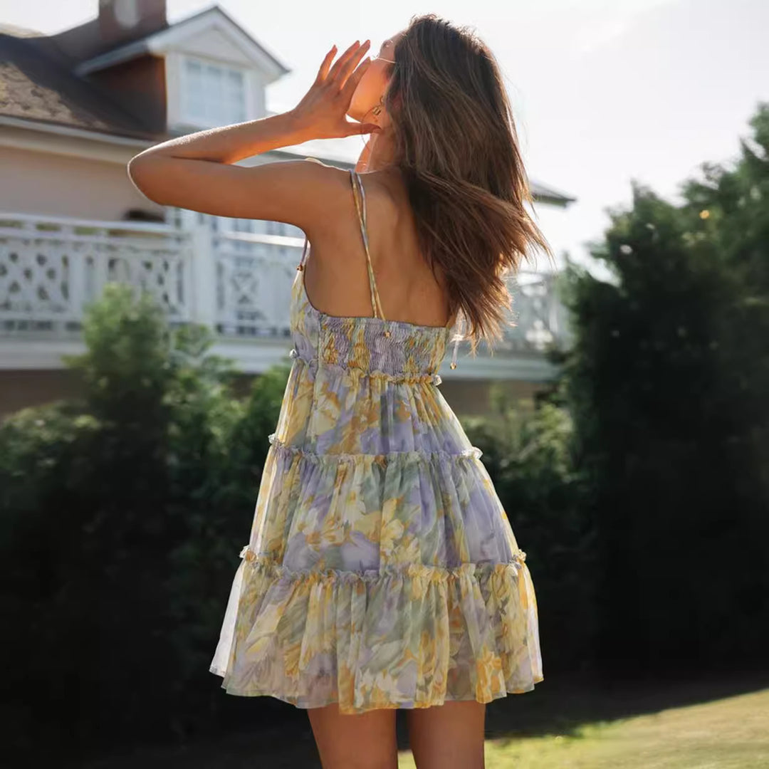 Robe d'été aérienne pour femmes avec de délicates volants et des bretelles spaghetti Chic & Stil