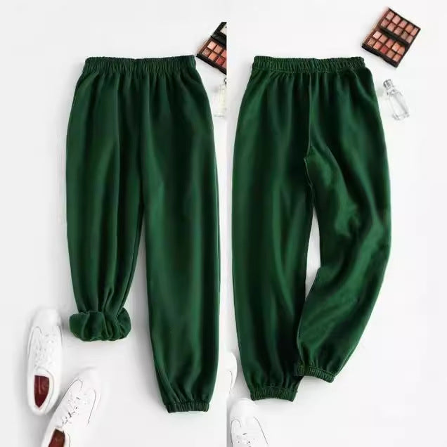 Casual pants for women with elastic waistband and side pockets Lune London