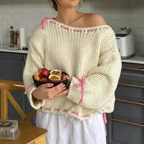 Pull en tricot décontracté pour femmes avec épaules dénudées et détails à cordon Chic & Stil
