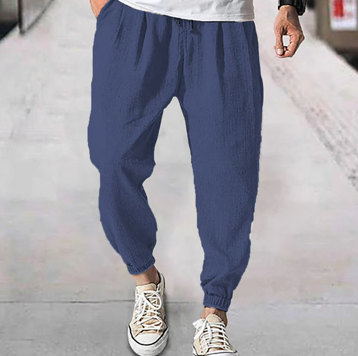 Casual and comfortable sports pants for men with elastic waist Lune London