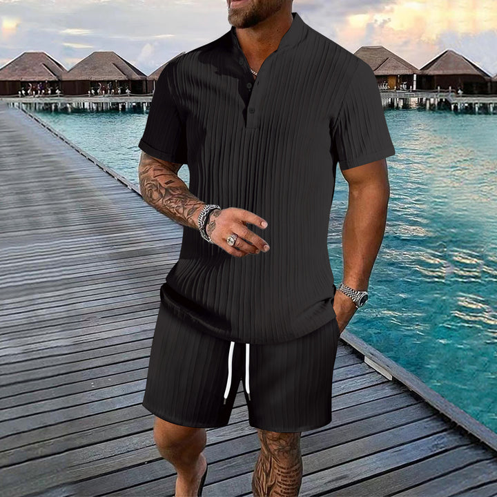 Casual short sleeve shirt for men with pleated design and matching shorts Lune London