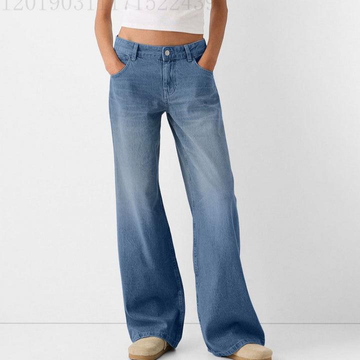 Loose-fitting high-waisted denim pants for women with classic pockets Lune London