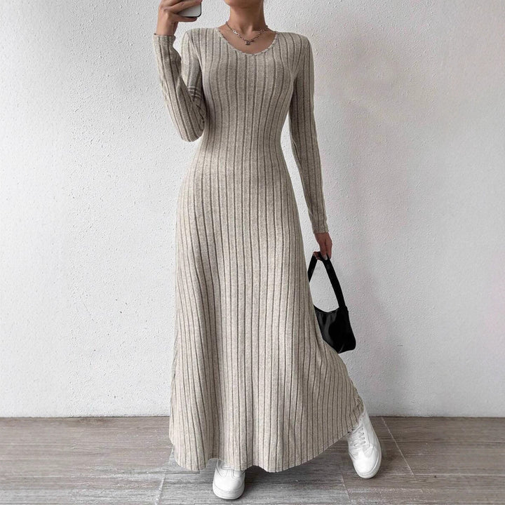 Maxi dress with long sleeves for women with ribbed texture and V-neck Lune London