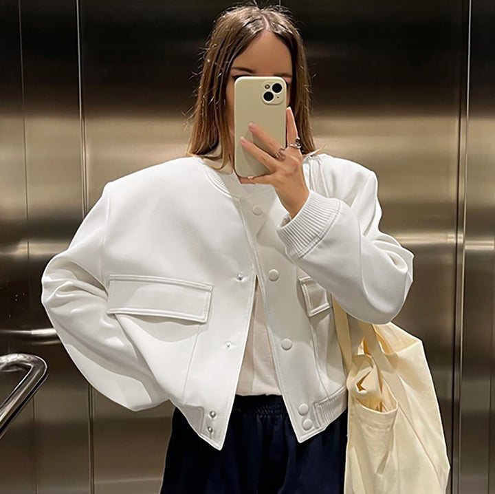 Oversized casual jacket for women with practical pockets and modern cut Lune London