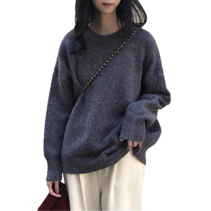 Oversized knitted pullover for women with a soft material and a relaxed fit Lune London