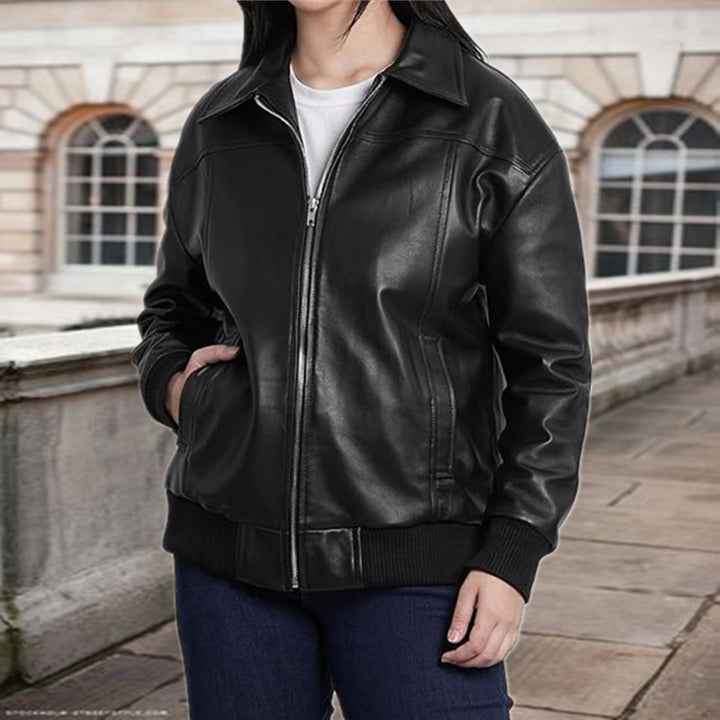 Elegant leather jacket for women with a relaxed fit and practical pockets Lune London